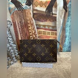 LOUIS VUITTON Monogram Poche Toilette 15 pouch